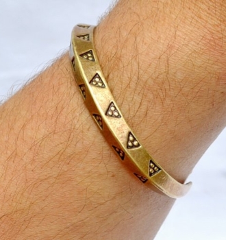 Preview: Wikinger-Armreif - für kräftige Arme  - Bronze